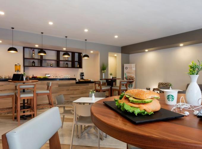 Take a Bite Krystal Urban® Monterrey San Jeronimo  Take a Bite Krystal Urban® Monterrey San Jeronimo