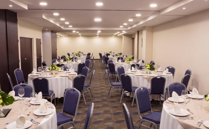 Cerro Krystal Urban® Monterrey San Jeronimo Cerro Krystal Urban® Monterrey San Jeronimo